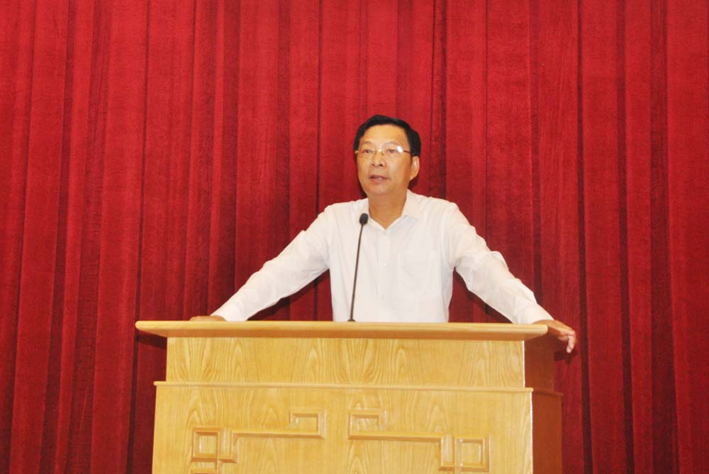 Bí thư Tỉnh uỷ, Chủ tịch HĐND tỉnh Nguyễn Văn Đọc chủ trì hội nghị