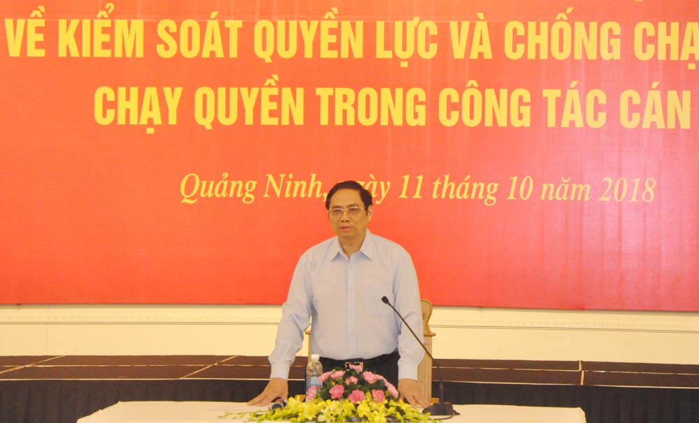 Đồng chí Phạm Minh Chính, Ủy viên Bộ Chính trị, Bí thư Trung ương Đảng, Trưởng ban Tổ chức Trung ương chủ trì hội nghị. 