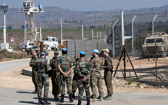 Lực lượng Mũ nồi xanh tại cửa khẩu biên giới Quneitra trên Cao nguyên Golan giữa Israel và Syria. Ảnh: The Times of Israel