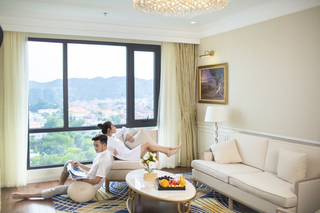 Dù nằm ngay trong lòng phố thị nhưng các phòng nghỉ sang trọng, tiện nghi chuẩn 5 sao của Vinpearl Hotels được thiết kế tuyệt đối yên tĩnh, riêng tư