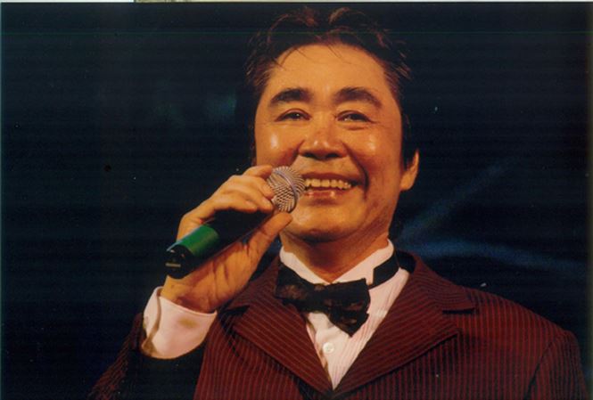 NSND Quang Thọ hát trong đêm nhạc kỷ niệm 40 năm sự nghiệp
