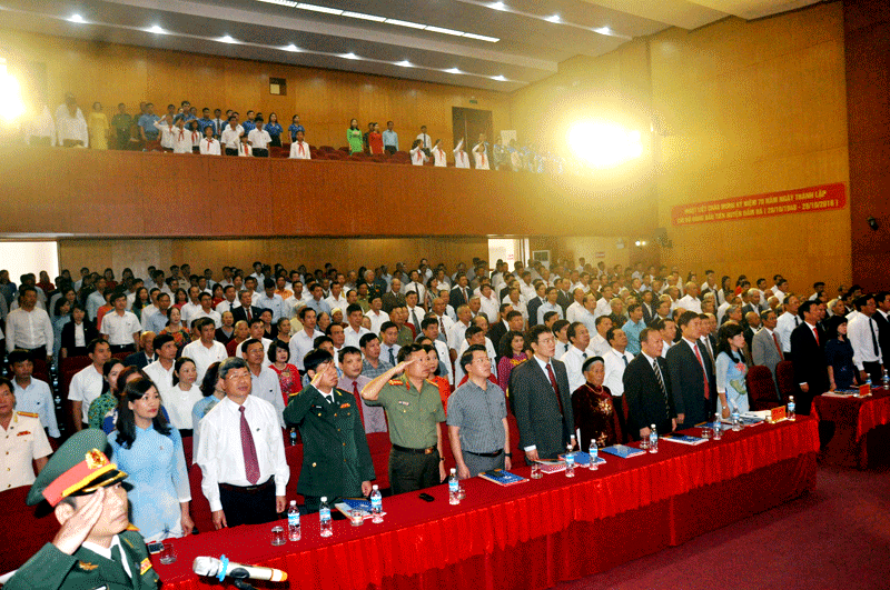 Các đại biểu tham dự lễ kỷ niệm.