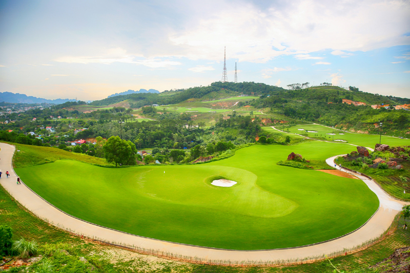 Khu nghỉ dưỡng cao cấp có sân golf của Tập đoàn FLC đầu tư.
