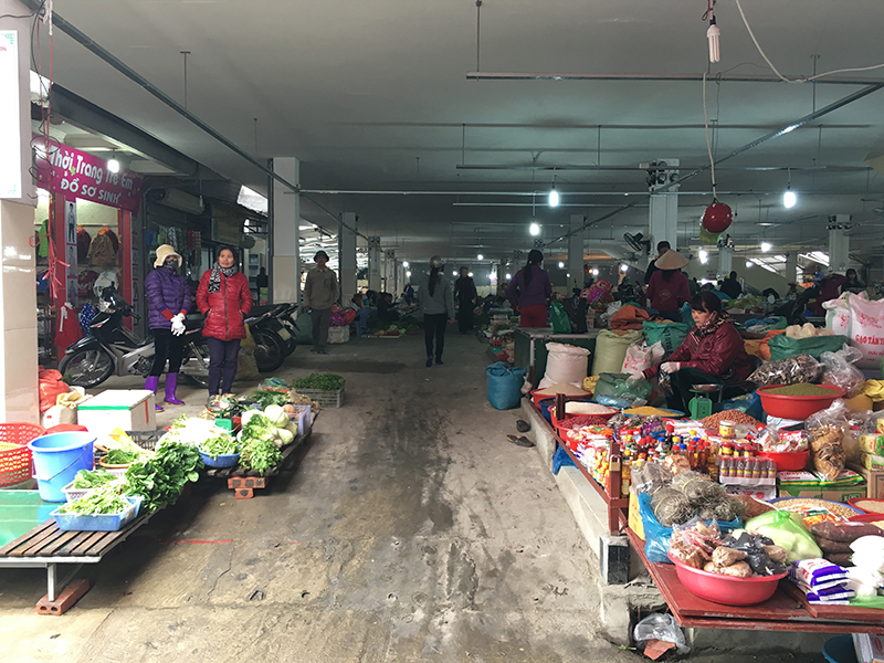 Chợ Thanh Sơn, TP Uông Bí là một trong số ít chợ doanh nghiệp đầu tư thành công.