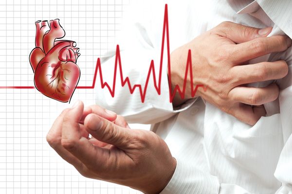Rối loạn nhịp tim, suy tim là biến chứng nguy hiểm của bệnh ĐTĐ.