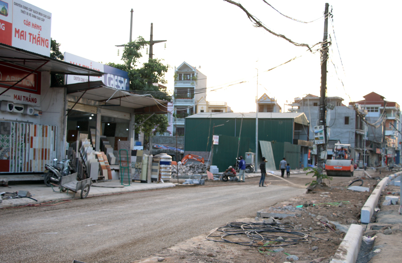 Tuyến đường Nguyễn Văn Cừ (đoạn qua phường Hồng Hà) được chỉnh trang, mở rộng từ sự đồng thuận của người dân trong GPMB.