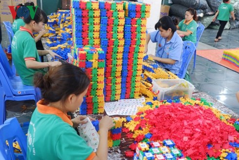 Việt Nam tham gia 17 Hiệp định thương mại tự do (FTA), tạo ra nhiều cơ hội lẫn thách thức cho doanh nghiệp Việt