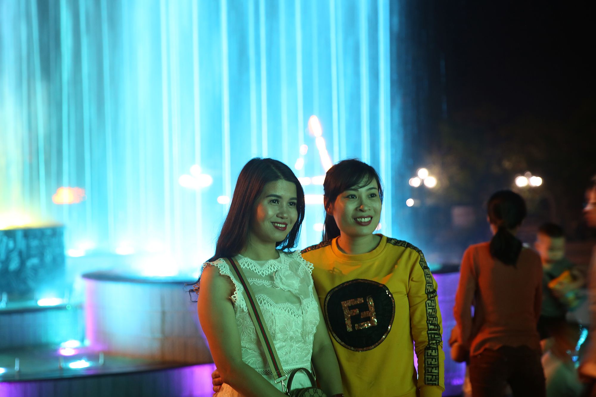 Chương trình Lễ hội ánh sáng là một trong những chương trình sẽ được khu du lịch Quảng Ninh Gate triển khai từ nay cho đến sang đầu năm mới 2019. Với những cách làm phong phú, đa dạng các hoạt động, khu du lịch Quảng Ninh Gate xứng đáng là điểm đến mới cho du khách trong và ngoài tỉnh.