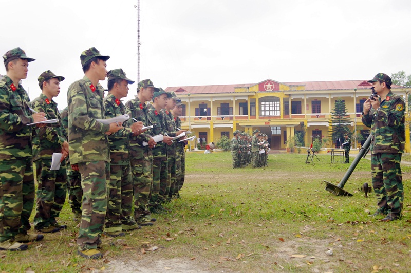 Bộ CHQS tỉnh thực hiện kiểm tra huấn luyện dự bị động viên tại Trường Quân sự tỉnh.