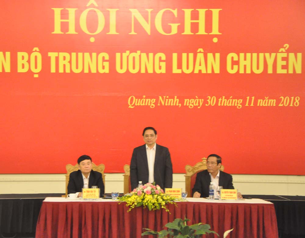 Đồng chí Phạm Minh Chính, Ủy viên Bộ Chính trị, Bí thư Trung ương Đảng, Trưởng ban Tổ chức Trung ương chủ trì hội nghị.