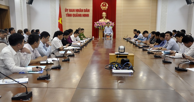 Đồng chí Vũ Văn Diện, Phó Chủ tịch UBND tỉnh kết luận tại hội nghị.