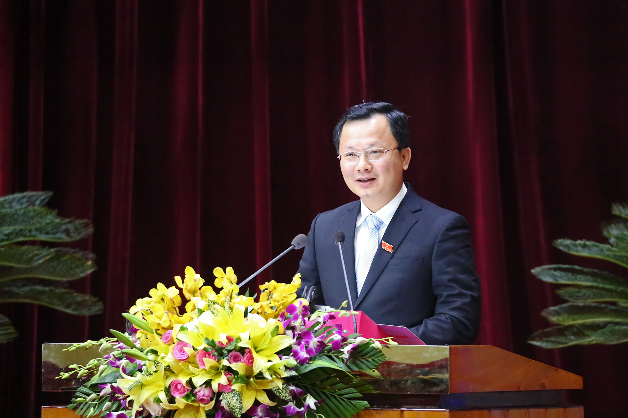 Đồng chí Cao Tường Huy phát biểu tại kỳ họp.