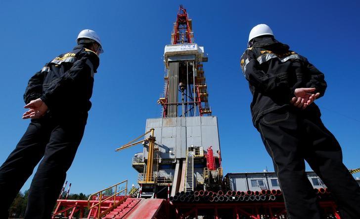 Một cơ sở khai thác dầu tại Nefteyugansk, Nga. Ảnh: Reuters