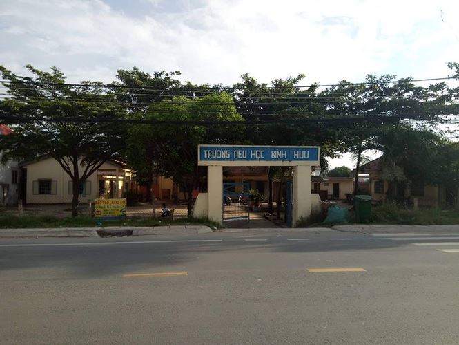 Trường Tiểu học Bình Hữu, huyện Đức Hòa, Long An - nơi xảy ra vụ việc.