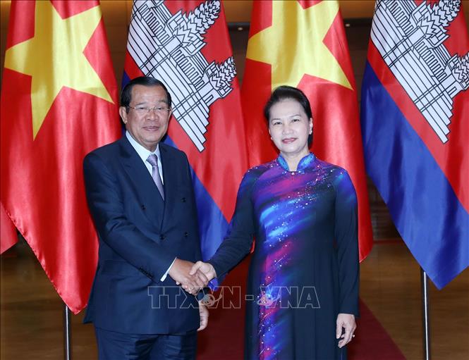 Chủ tịch Quốc hội Nguyễn Thị Kim Ngân tiếp Thủ tướng Chính phủ Hoàng gia Campuchia Samdech Techo Hun Sen đang ở thăm chính thức Việt Nam. Ảnh: Trọng Đức/TTXVN.
