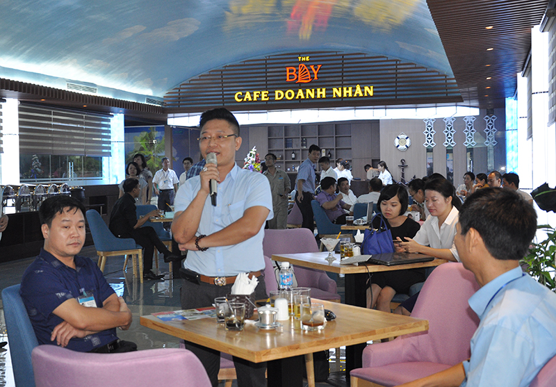 Cafe doanh nhân đã trở thành điểm hẹn để chính quyền tỉnh và doanh nghiệp gặp gỡ, cùng chia sẻ và kết nối.