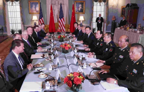Các bộ trưởng quốc phòng, ngoại giao Mỹ và Trung Quốc hội đàm tại Washington ngày 9/11. (Ảnh: Xinhua).