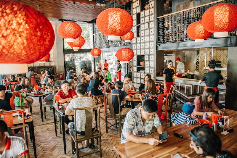 Ảnh 4: Khu ẩm thực Trung Hoa thực sự hấp dẫn khách hàng Việt tại Vincom Center Metropolis.