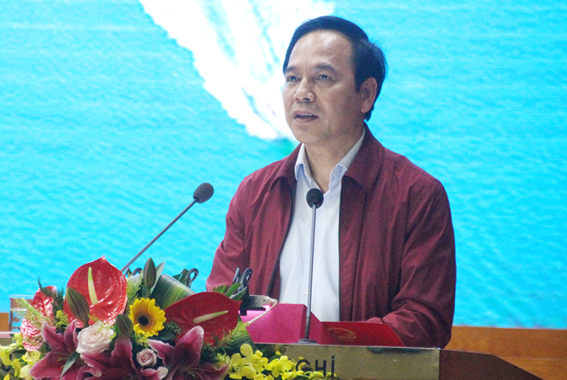 Đồng chí Đặng Huy Hậu, Phó Chủ tịch Thường trực UBND tỉnh, Trưởng BCĐ OCOP tỉnh phát biểu khai mạc hội nghị.