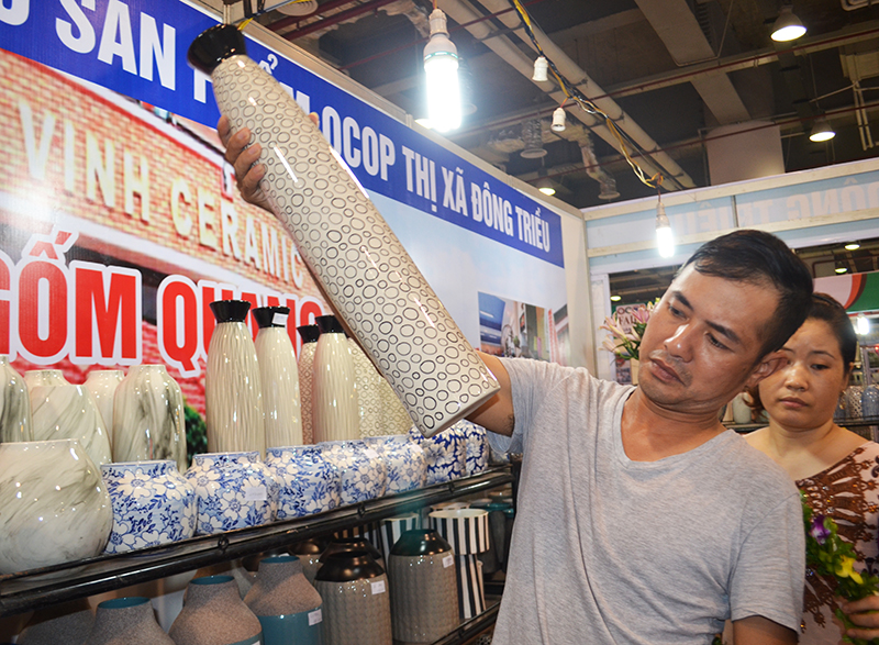 Sản phẩm gốm Quang Vinh được xuất khẩu 95% sản phẩm sang các thị trường Mỹ, Tây âu, Nhật Bản
