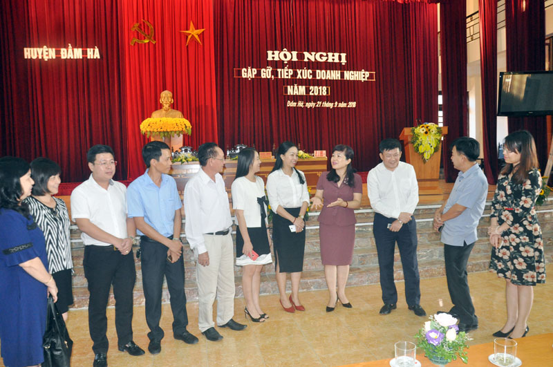 Lãnh đạo huyện Đầm Hà gặp gỡ, tiếp xúc, đối thoại với các doanh nghiệp đầu tư sản xuất, kinh doanh trên địa bàn.