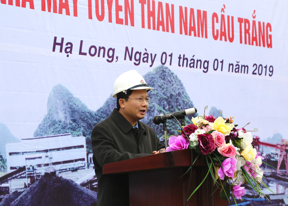 Đồng chí Cao Tường Huy, Ủy viên Ban Thường vụ Tỉnh ủy, Phó Chủ tịch UBND tỉnh, phát biểu tại Lễ thông báo.