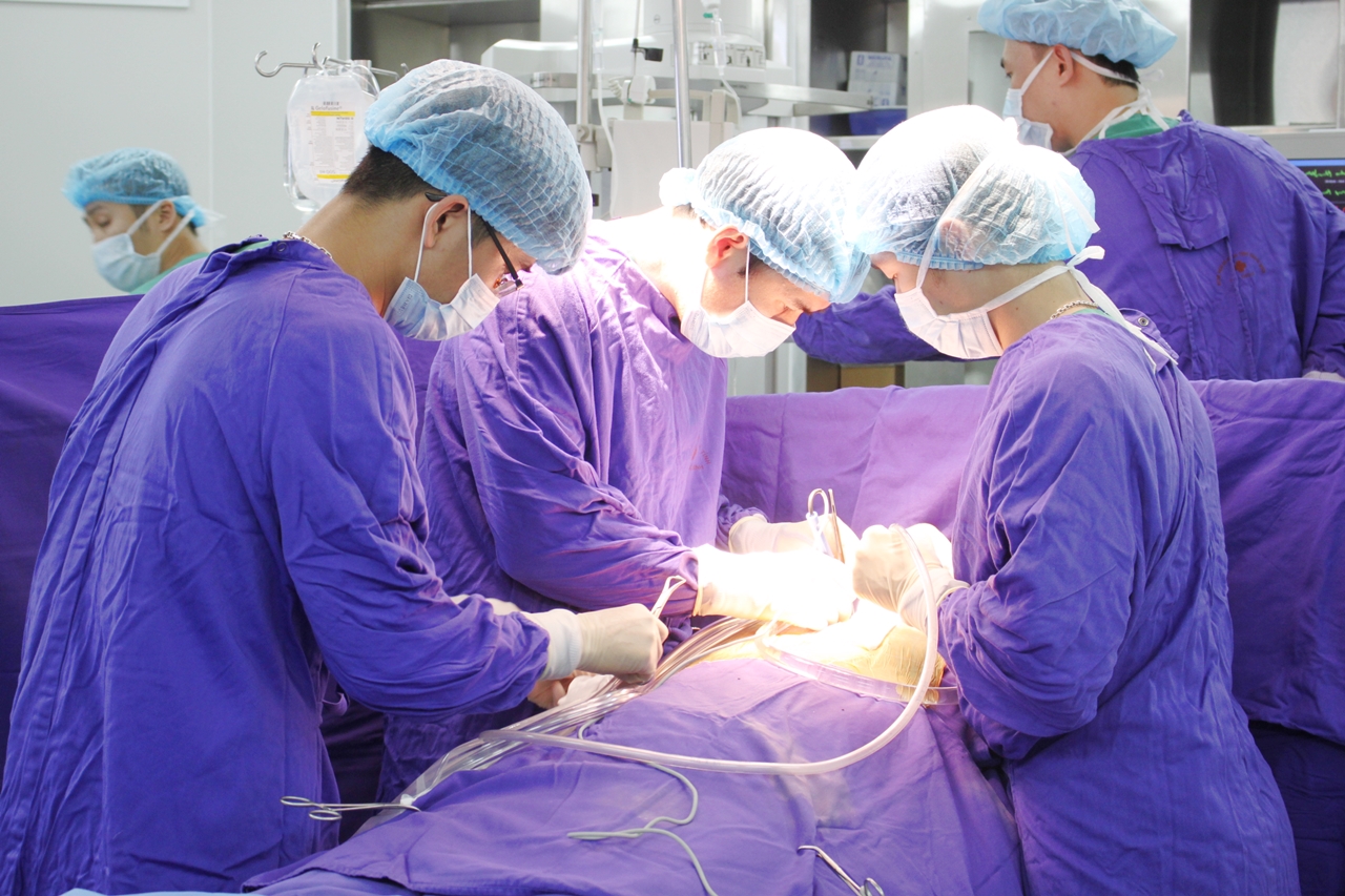 Người dân Quảng Ninh được phẫu thuật tim hở tại Trung tâm Phẫu thuật và can thiệp tim mạch, Bệnh viện Đa khoa tỉnh 