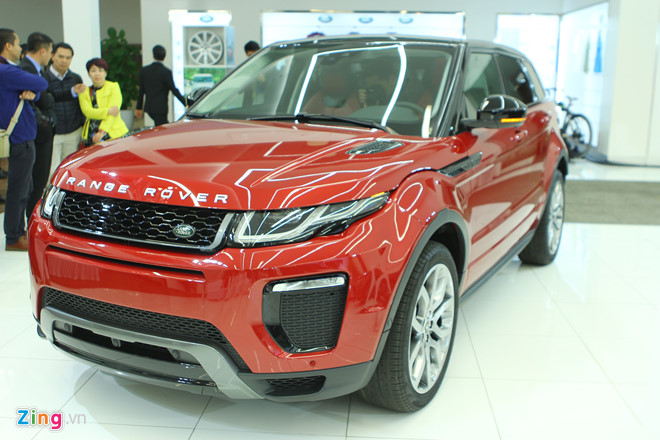 Range Rover Evoque được giảm giá 200 triệu đồng đến hết ngày 31/1/2019. Ảnh: Hân Nguyễn.