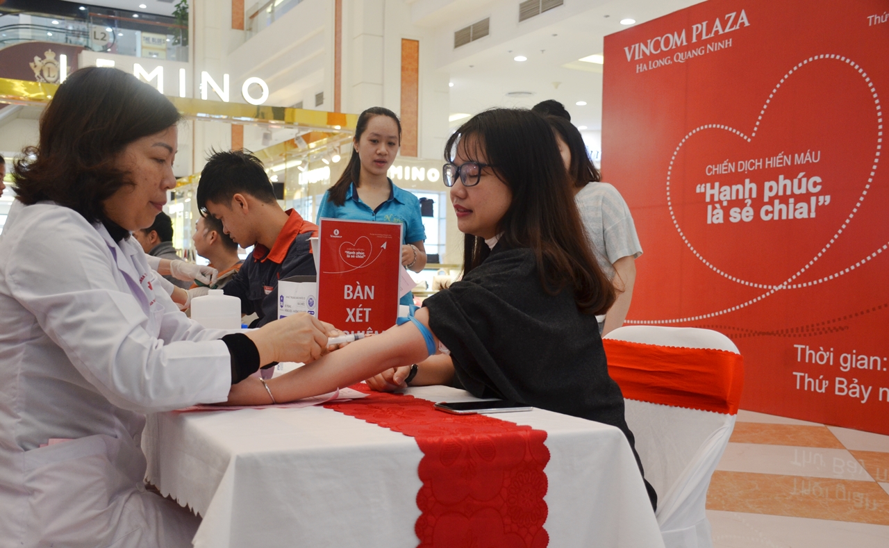 Ngày hội hiến máu tình nguyện hưởng ứng “Lễ hội Xuân hồng” năm 2019