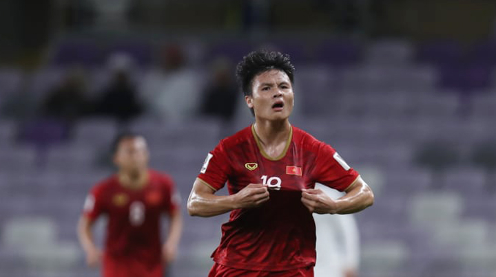 Quang Hải mừng bàn thắng mở tỷ số, góp phần giúp Việt Nam giành chiến thắng 2-0 trước Yemen. Ảnh: AFC.