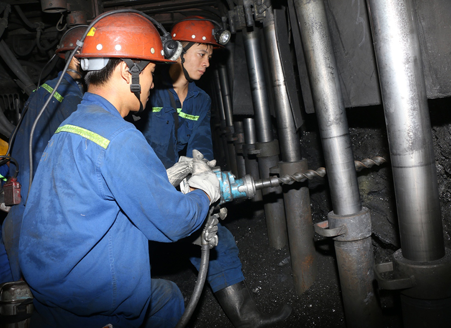 Năm 2019, TKV phấn đấu sản xuất 40 triệu tấn, than tiêu thụ đạt 42 triệu tấn.