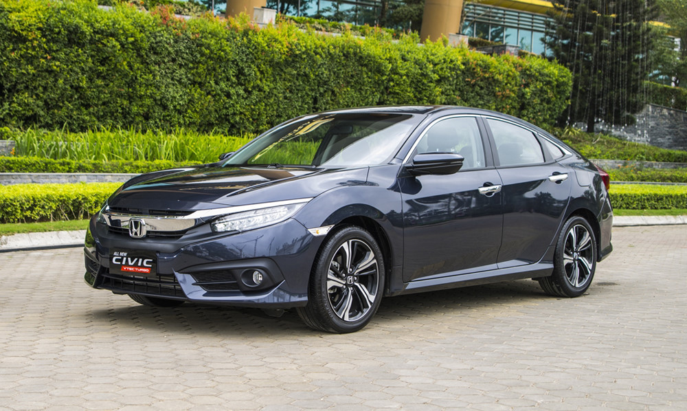 Honda Civic là mẫu sedan có thiết kế thể thao, một lựa chọn lý tưởng khi mua xe dịp Tết. Ảnh: Hân Nguyễn.
