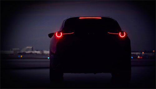 Hình ảnh đầu tiên về chiếc crossover mới cho thấy kiểu đuôi xe vuốt cụp, viền LED tròn ở đèn hậu.