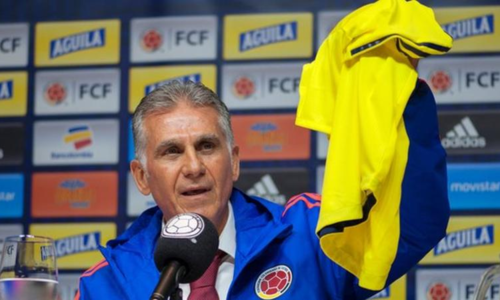 Ông Queiroz trong buổi họp báo ra mắt tuyển Colombia. Ảnh: AFP.