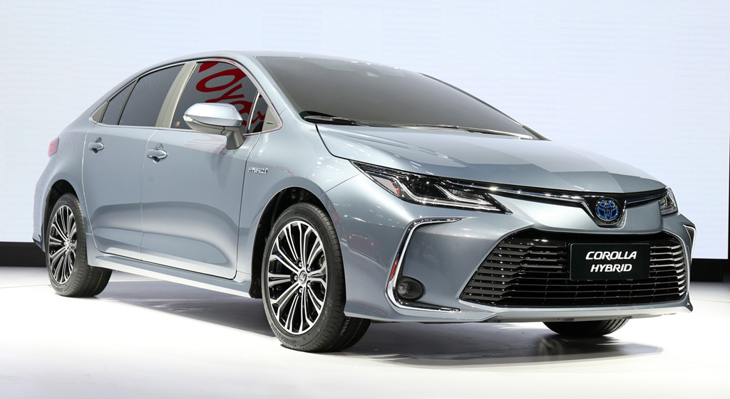 Ở đời 2019, Toyota Corolla Altis được thừa hưởng nhiều đường nét từ đàn anh Camry thế hệ mới. Ảnh: Paultan