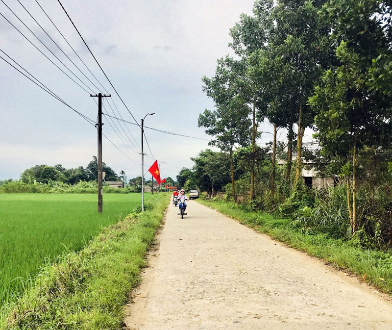Hệ thống đường giao thông tại xã Quảng Sơn được đầu tư, nâng cấp đáp ứng việc đi lại thuận tiện cho người dân.