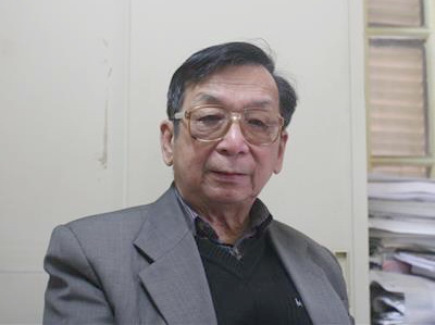 Giáo sư Trần Lâm Biền.
