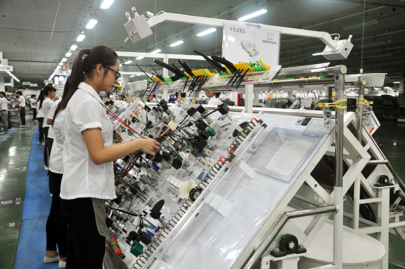 Công ty TNHH Yazaki chi nhánh Quảng Ninh (Khu Công nghiệp Đông Mai) được đầu tư trên địa bàn TX Quảng Yên đã thu hút hàng nghìn lao động. Ảnh: Thanh Hằng