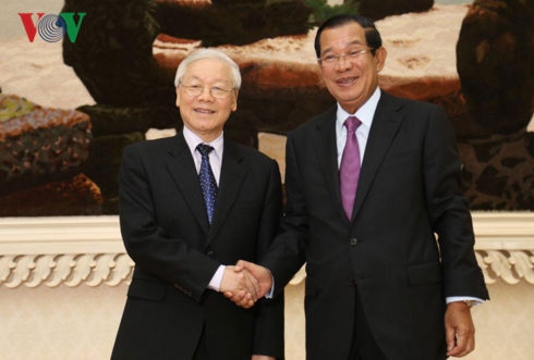 Tổng Bí thư, Chủ tịch nước Nguyễn Phú Trọng và Thủ tướng Campuchia Hun Sen
