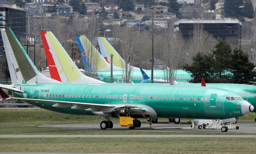 Máy bay 737 MAX thử nghiệm bên ngoài nhà máy của Boeing hồi tháng 2. Ảnh: Reuters.