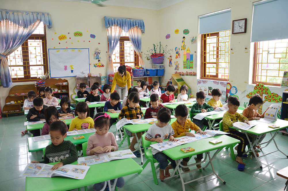 Tiết học của trẻ 5 tuổi, Trường Mầm non Tân An, TX Quảng Yên.
