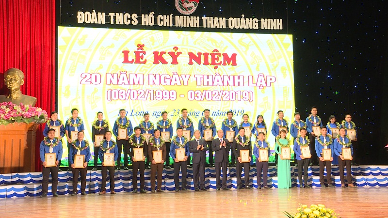 Tuyên dương 28 tài năng trẻ đoàn than Quảng Ninh năm 2018