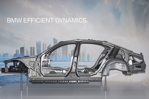 Hệ khung gầm siêu nhẹ trên BMW 7 series thế hệ mới.