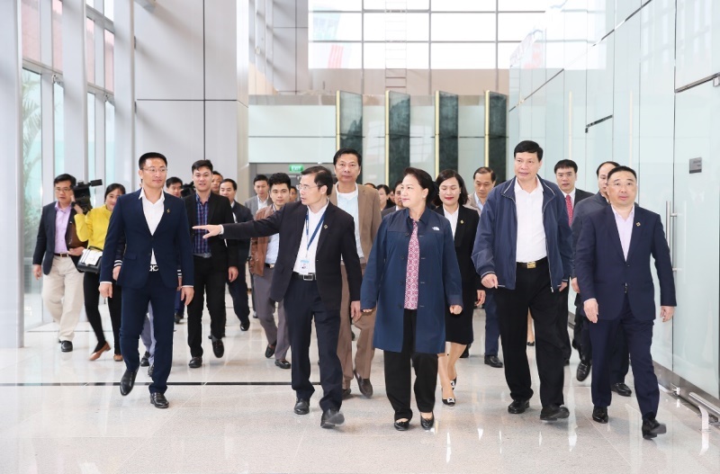 Chủ tịch Quốc hội Nguyễn Thị Kim Ngân thăm Cảng hàng không Quốc tế Vân Đồn ngày 17/2/2019. Ảnh: Đỗ Phương