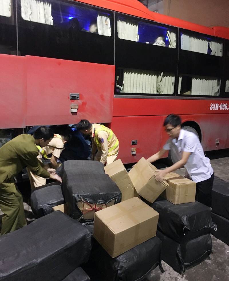 tang vật 1.090kg lòng lơn sấy khô không rõ nguồn gốc do Đội QLTT huyện Tiên Yên, phối hợp lực lượng chức năng phát hiện thu giữ ngày 6/4/2019.