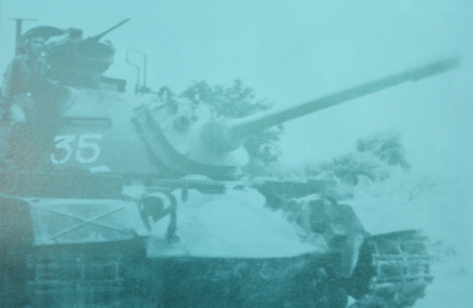 Anh hùng Đoàn Sinh Hưởng chỉ huy chiếc xe tăng M48 số hiệu 35 tiến đánh Sài Gòn ngày 30/4/1975.