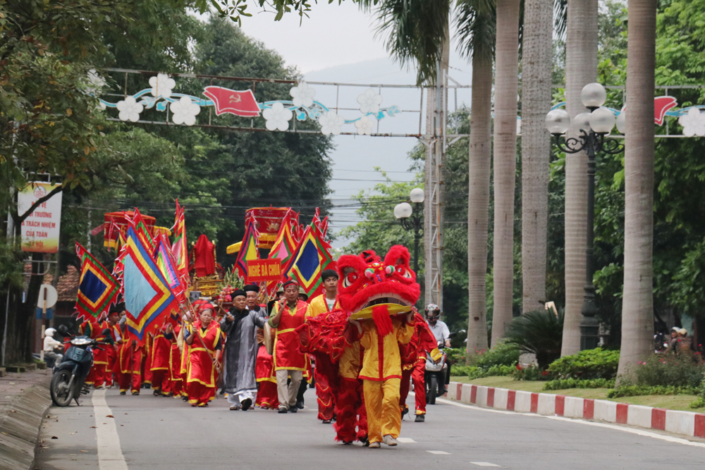 Lễ hội Đình - Chùa Lạc Thanh có nhiều đoàn rước nhất trong các lễ hội truyền thống của Quảng Ninh.