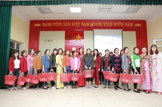 Hội LHPN thôn 1, xã Quảng La, huyện Hoành Bồ ra mắt mô hình 