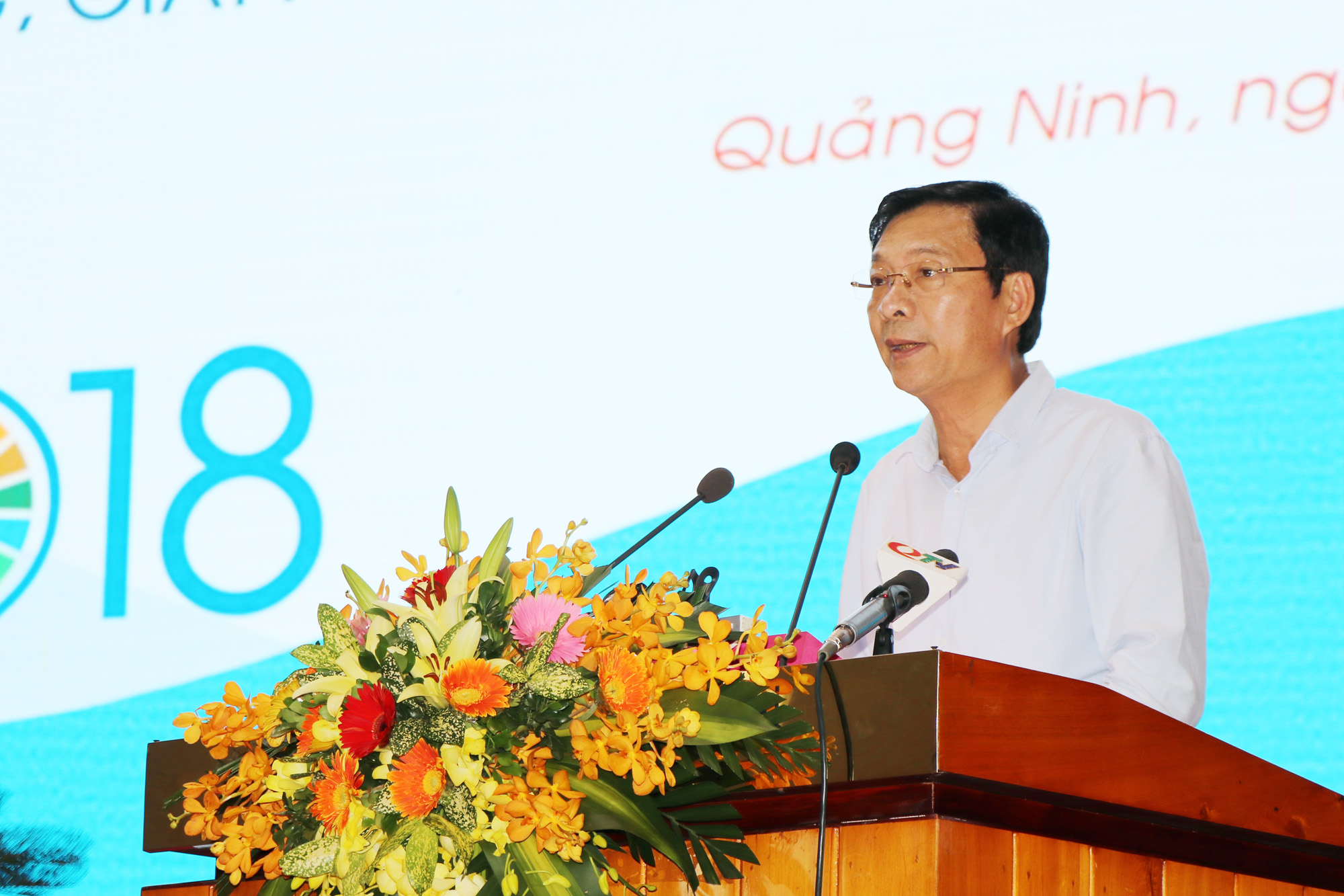 Đồng chí Nguyễn Văn Đọc, Bí thư Tỉnh ủy, Chủ tịch HĐND tỉnh phát biểu khai mạc hội nghị.
