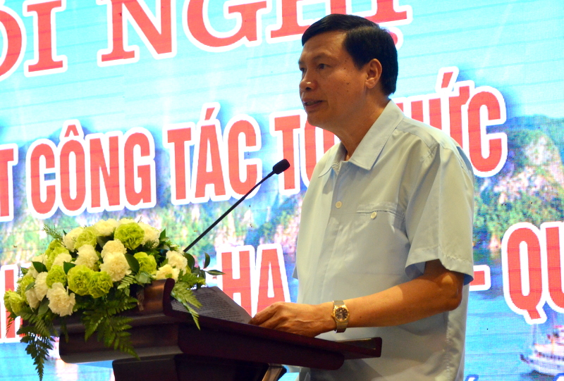 Đồng chí Nguyễn Đức Long, Phó Bí thư Tỉnh ủy, Chủ tịch UBND tỉnh, Trưởng Ban tổ chức Năm Du lịch Quốc gia 2018 phát biểu tại Hội nghị tổng kết